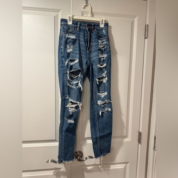 American Eagle Outfitters Blue Denim Jeans with Leather Patch - Picture 2 of 3